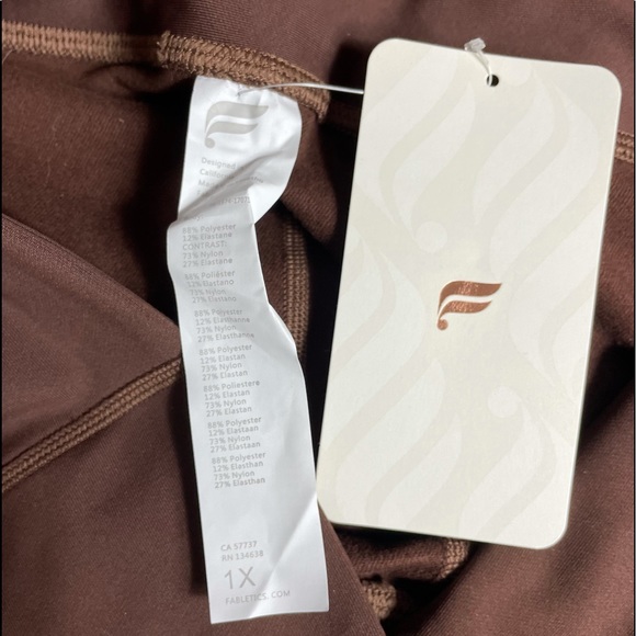 Fabletics High-Waisted Cold Weather Pocket Leggings 1X - Picture 10 of 11